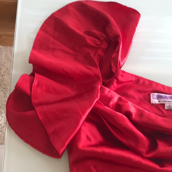 Red cocktail dress - Picture 4 of 7